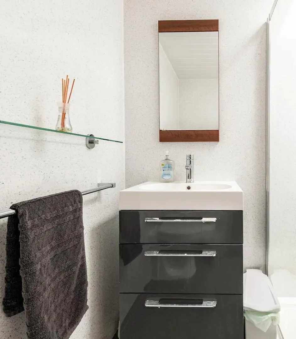 Lady Road Apartment Edinburgh